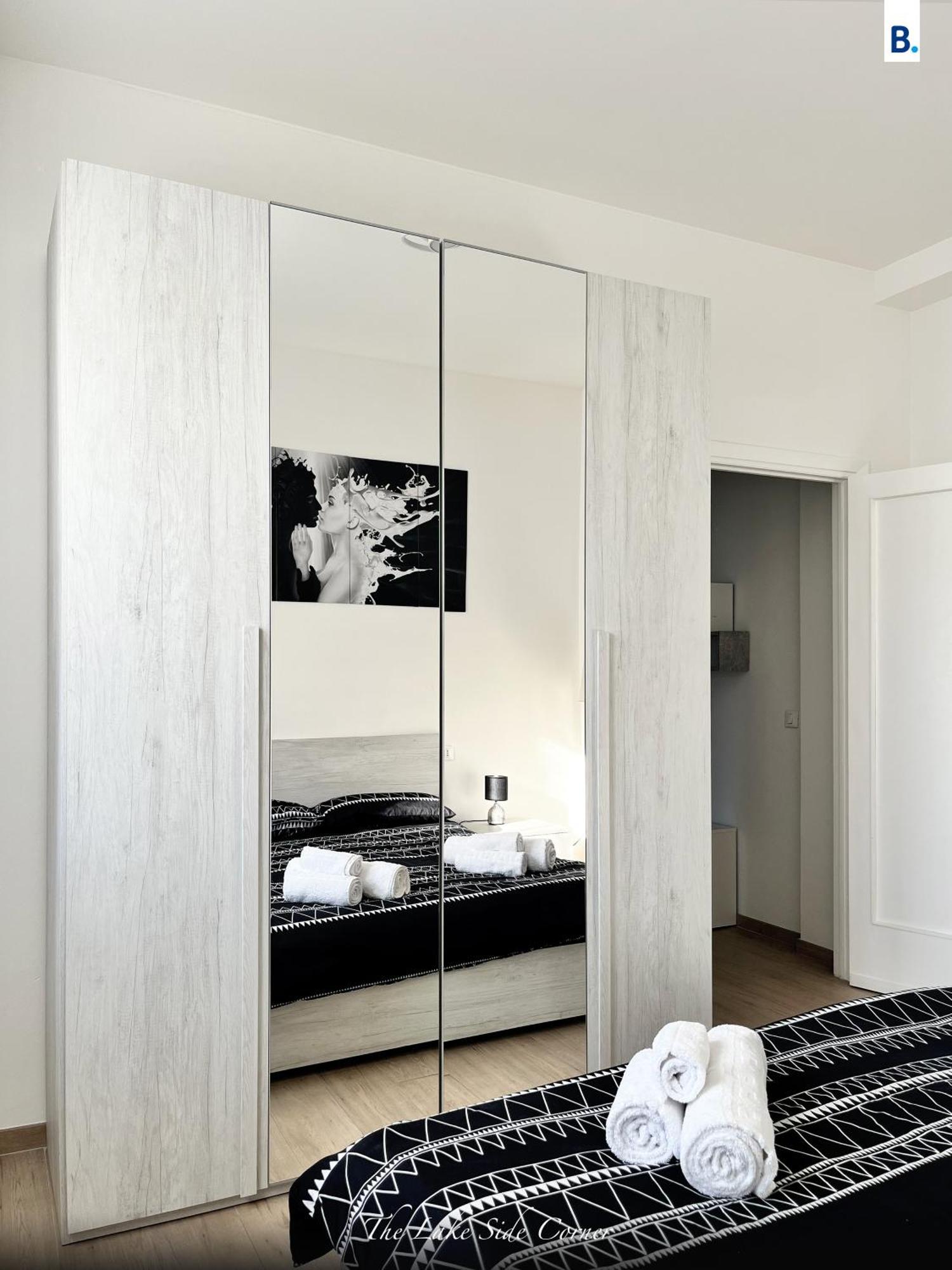 The Lake-Side Corner Apartment كومو المظهر الخارجي الصورة
